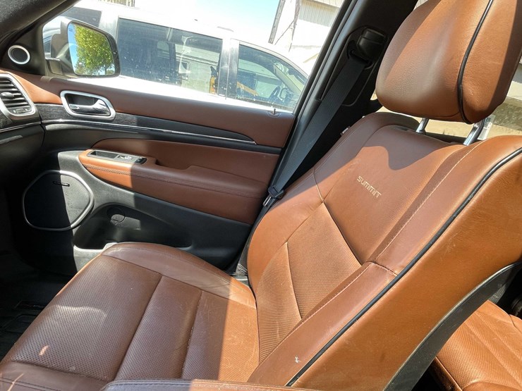 2018-jeep-grand-cherokee-image-40