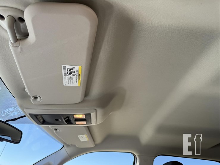 2011-ram-2500-big-horn-image-34
