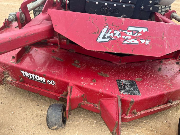 exmark-lazer-z-60"-zero-turn-mower-(2,379-hours)-image-18