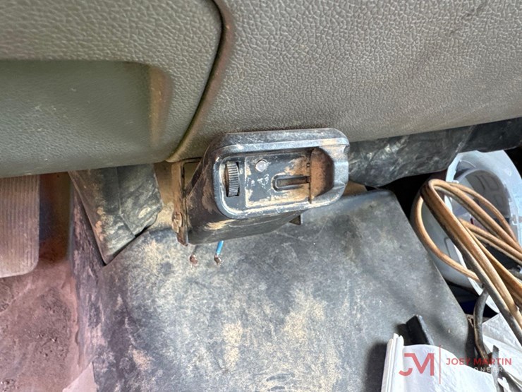chevrolet-3500-image-25