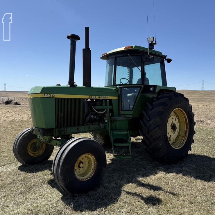 JOHN DEERE 4430