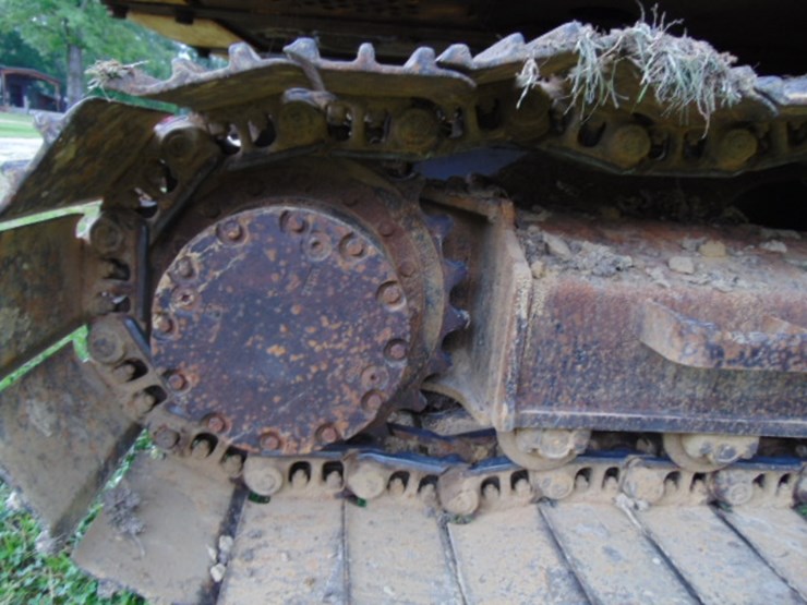 2005-deere-120c-image-8