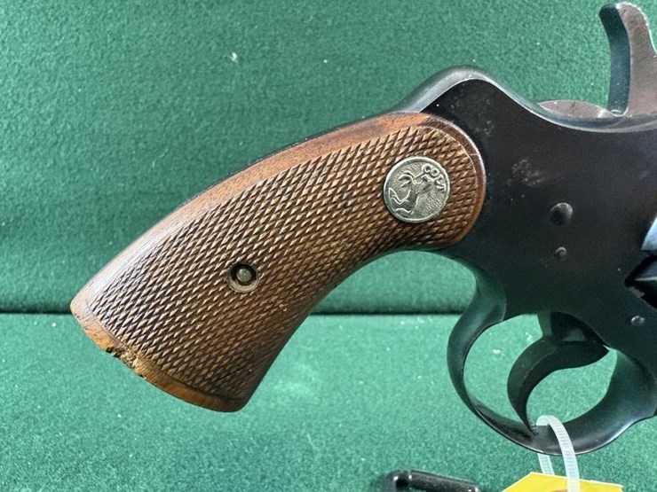 colt-official-police-38spl-revolver-image-8