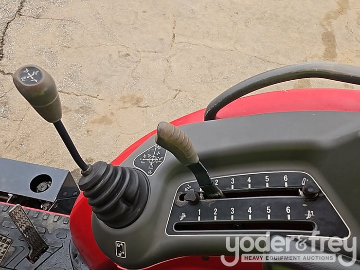 2014-massey-ferguson-1749-image-40