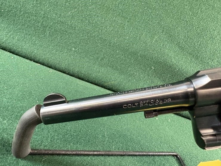 colt-official-police-38spl-revolver-image-4