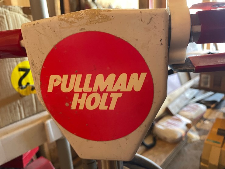 #7023-•-pullman-holt-floor-cleaner-image-7