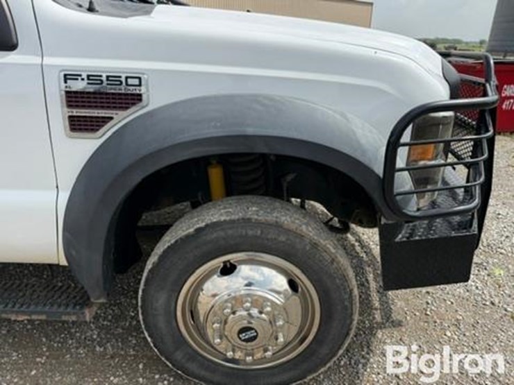 2009-ford-f550-image-17