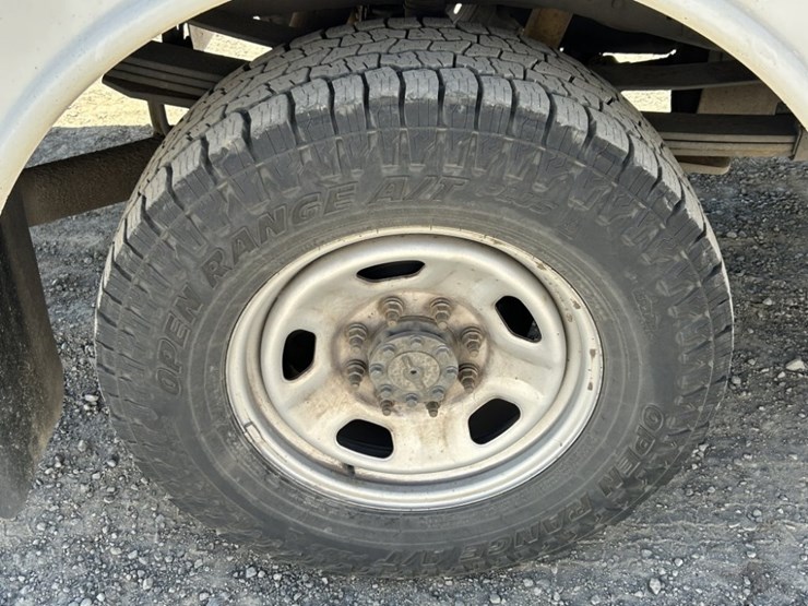 2015-ford-f350-sd-image-36
