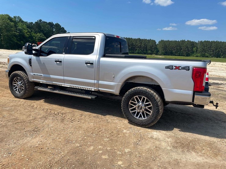2017-ford-f250-image-2