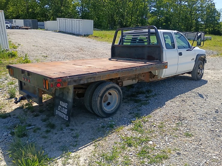 #24570-•-2001-chevrolet-silverado-pickup-truck-image-9