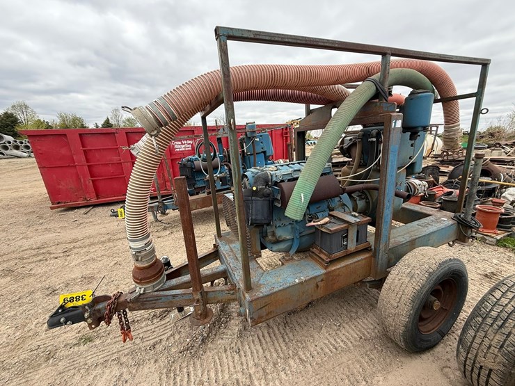 #3889-•-towable-water-pump-image-2