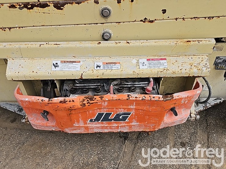 2016-jlg-3246es-image-14