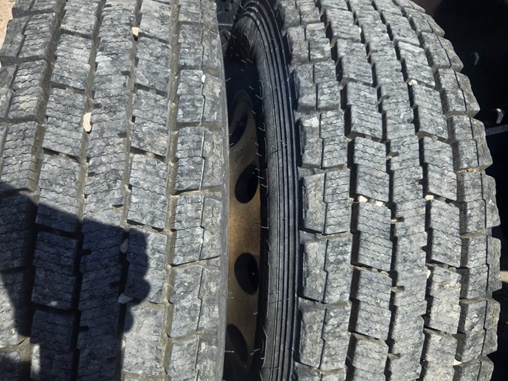 2023-kenworth-w900-image-90