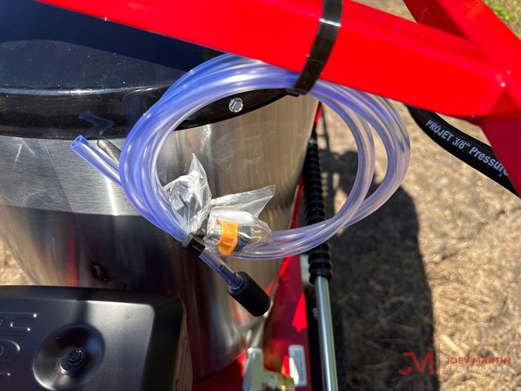 new-magnum-4000-series-gold-portable-hot-water-pressure-washer-image-10