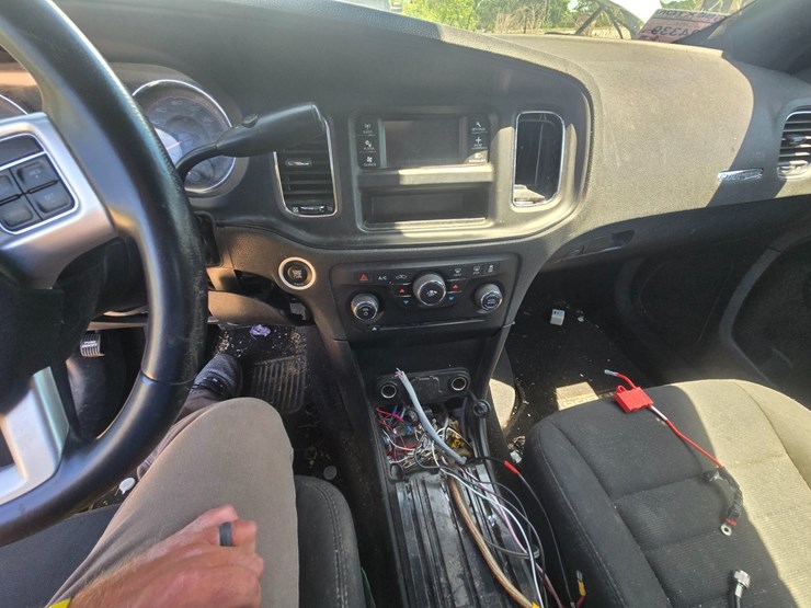 #24339-•-2014-dodge-charger-passenger-car-image-28
