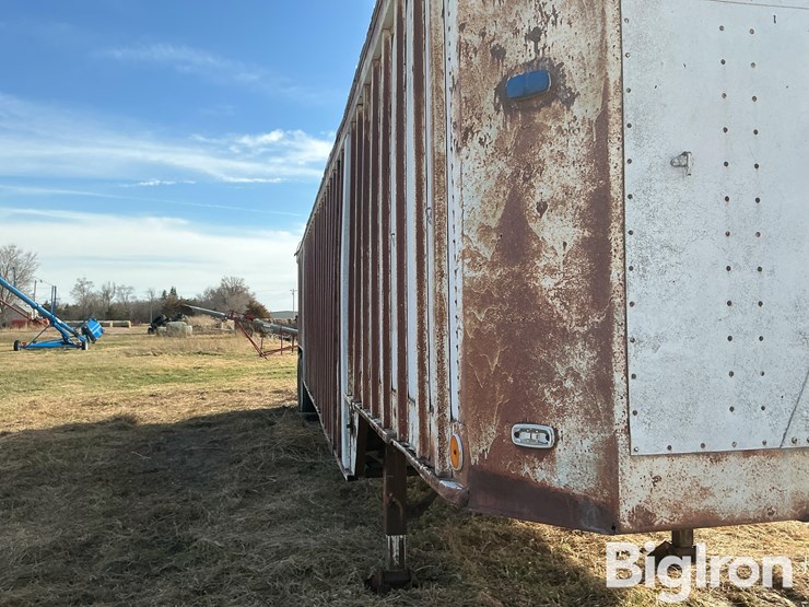 1973-hobbs-grain-trailer-image-10