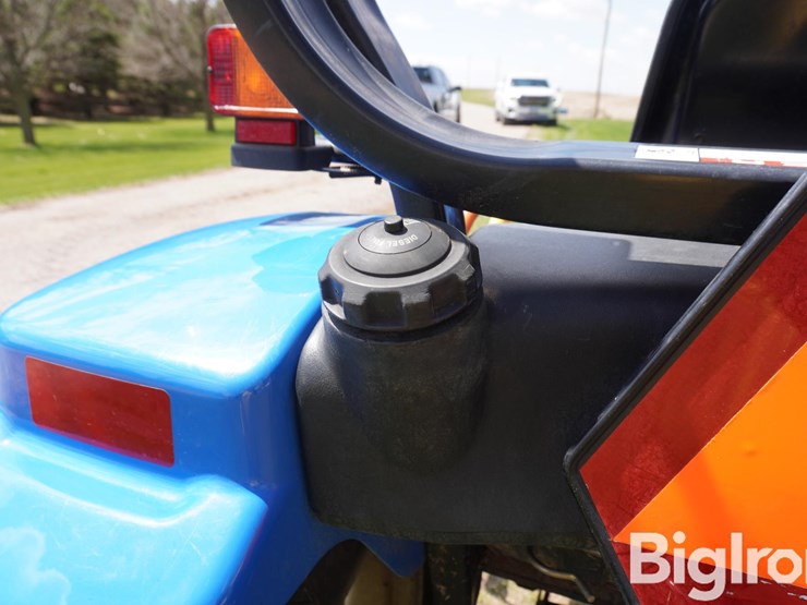 new-holland-tc45d-image-15