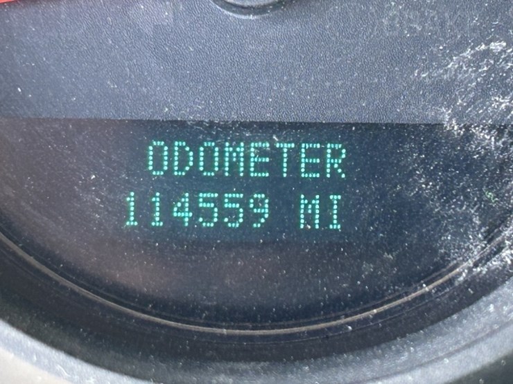 2013-chevrolet-silverado-1500-image-21