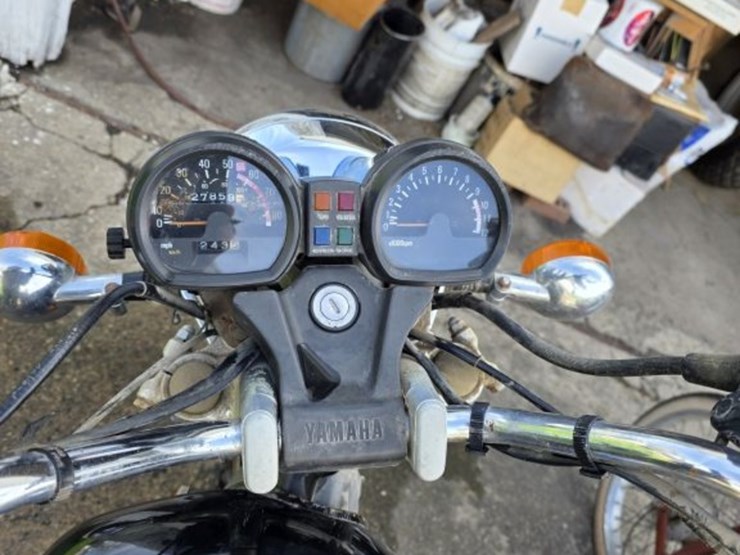 1981-yamaha-550-motorcycle-image-4