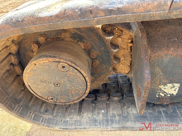 2015-komatsu-pc35mr-3-image-7