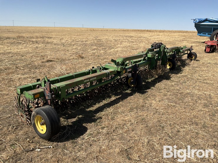 john-deere-400-image-3