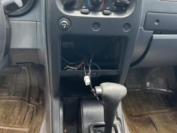 2004-nissan-frontier-image-14