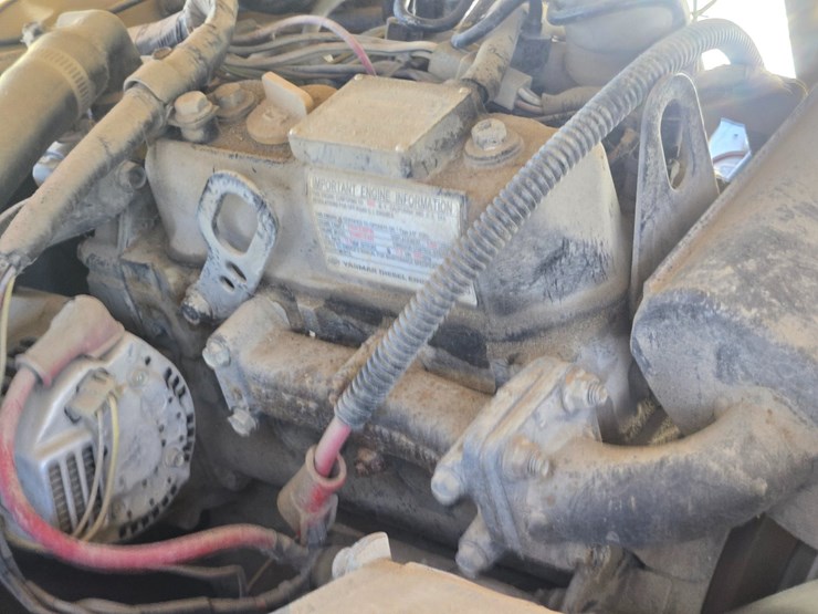 #24312-•-caterpillar-worksite-6x4-image-17