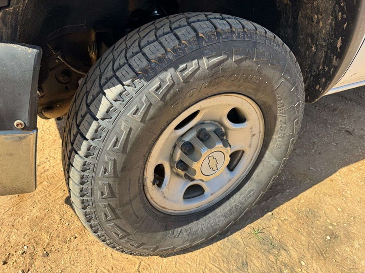2004-chevrolet-2500-image-22
