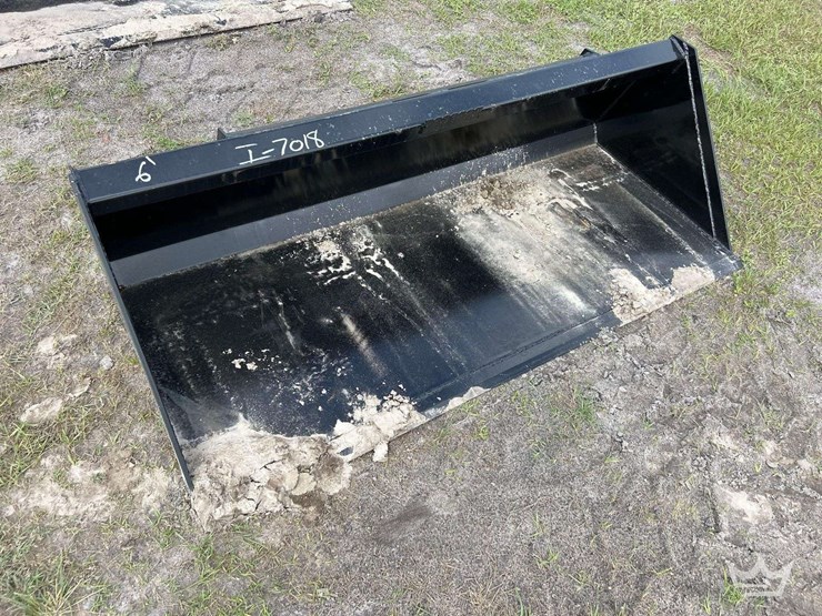2025-swict-72in-bucket-skid-steer-attachment-image-1