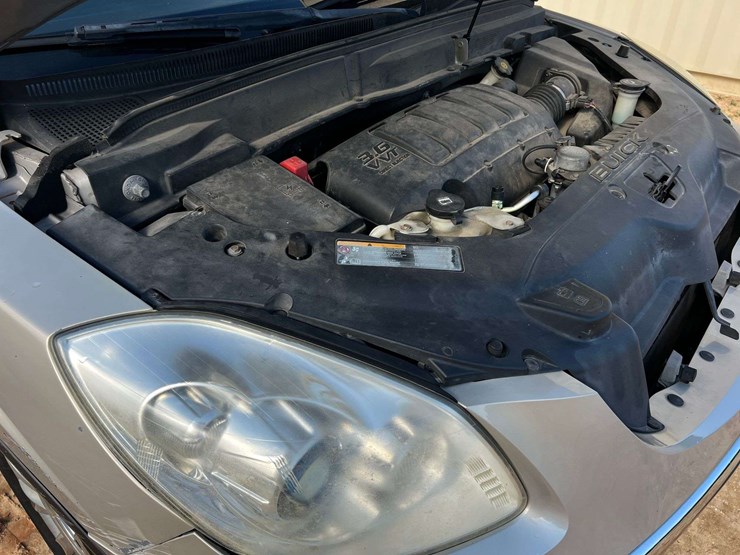2011-buick-enclave-cxl-image-27