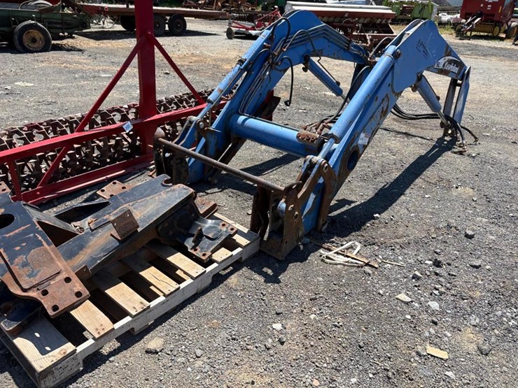 new-holland-56lb-image-1