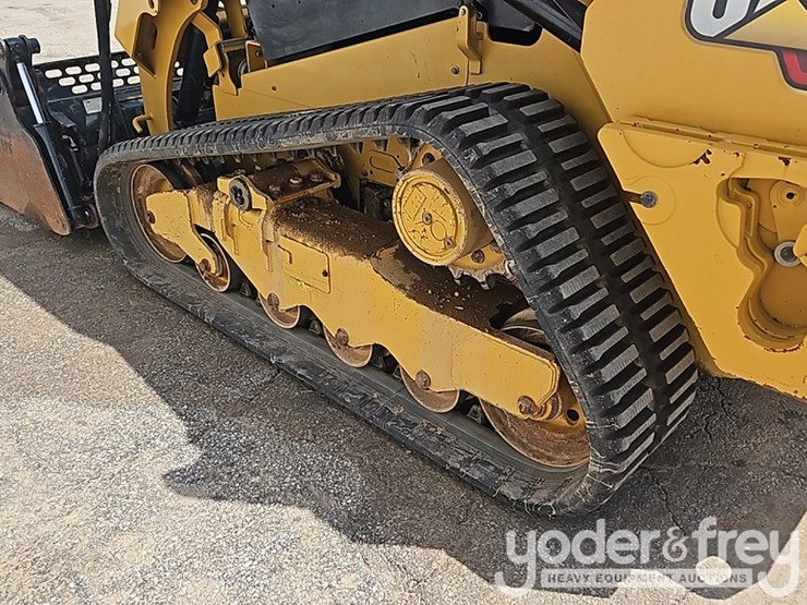 2023-caterpillar-259d3-image-15