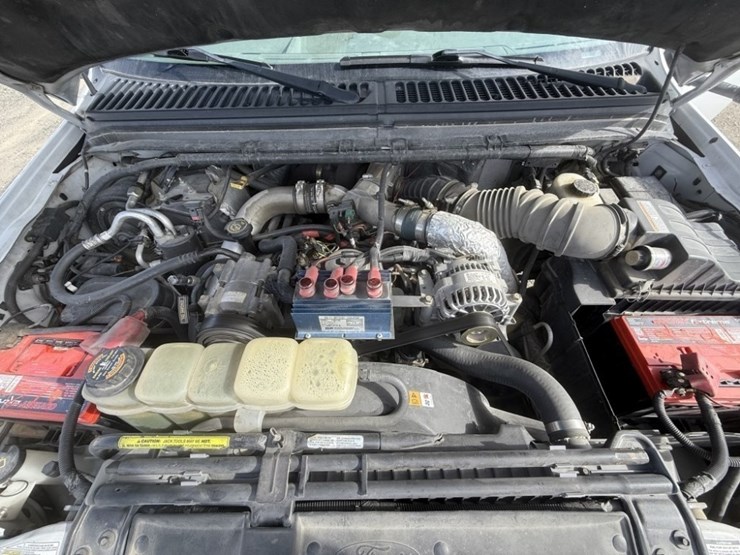 2000-ford-f550-image-12