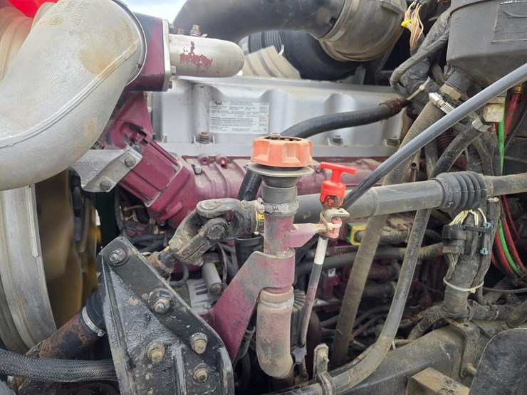#24295-•-2011-mack-gu713-dump-truck-image-47