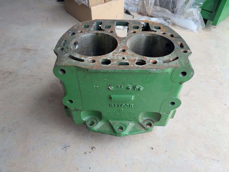 john-deere-b-image-2
