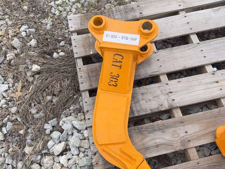 2026-gyi-excavator-ripper-image-1