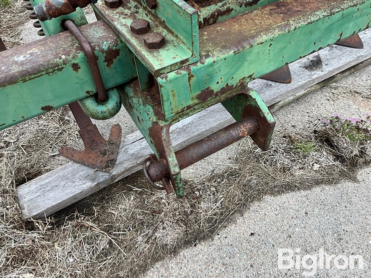 john-deere-1000-image-12