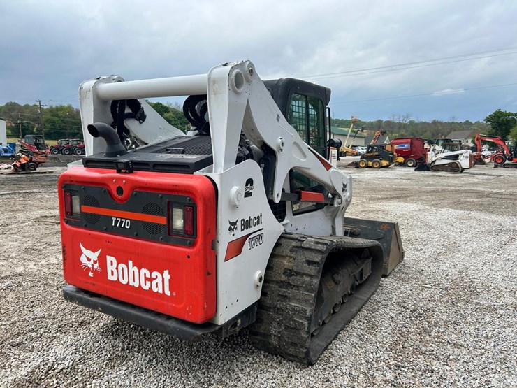 2022-bobcat-t770-image-4