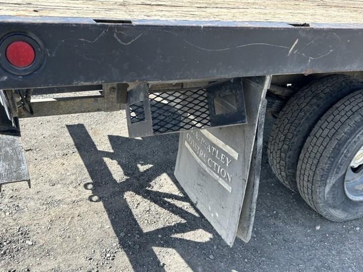 2002-chevrolet-silverado-3500-image-24
