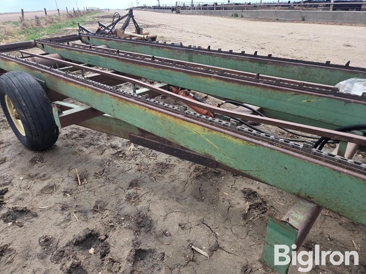 john-deere-200-image-16