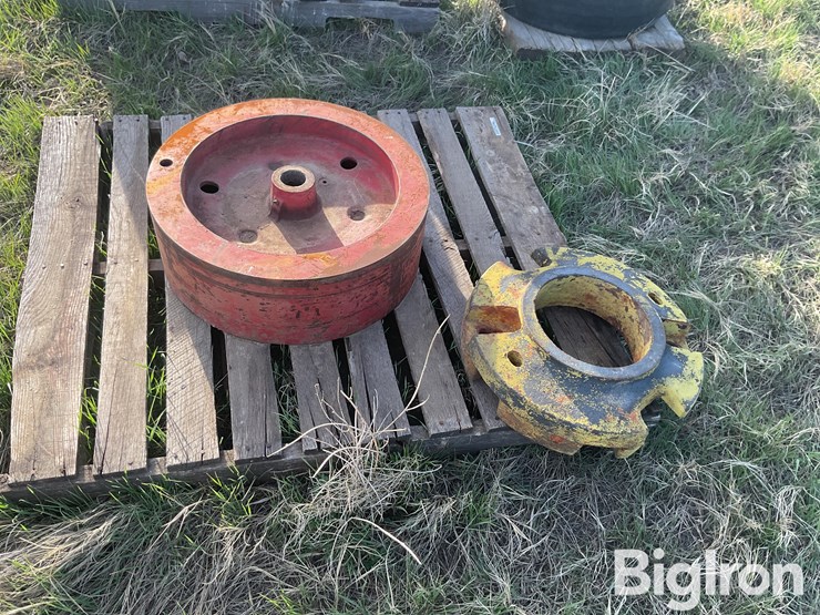 john-deere-100-image-4