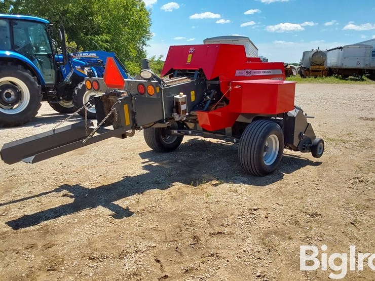 2023-massey-ferguson-1840-image-5