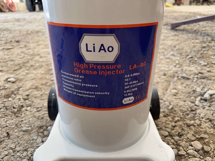 17-gallon-pneumatic-grease-pump-image-2