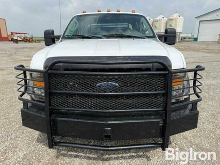 2009-ford-f550-image-13