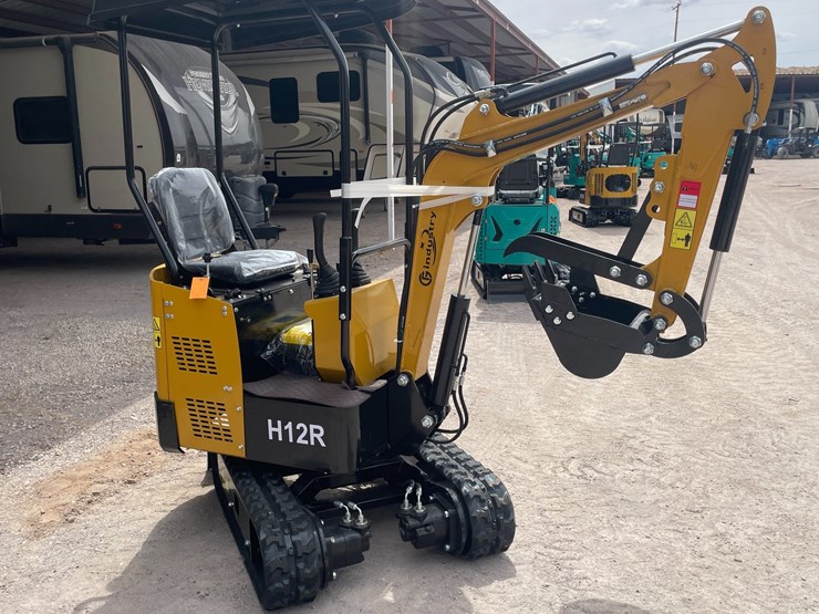#3000-•-unused-2026-cfg-mini-excavator-image-2