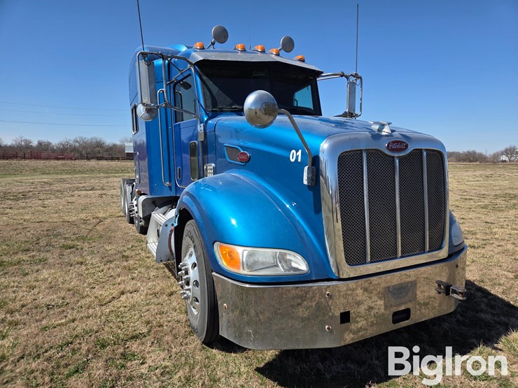 2012-peterbilt-386-image-3