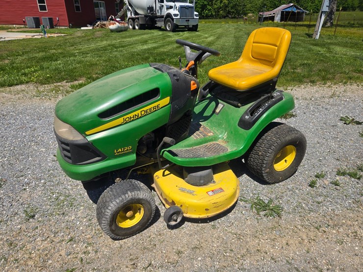 john-deere-la120-image-3