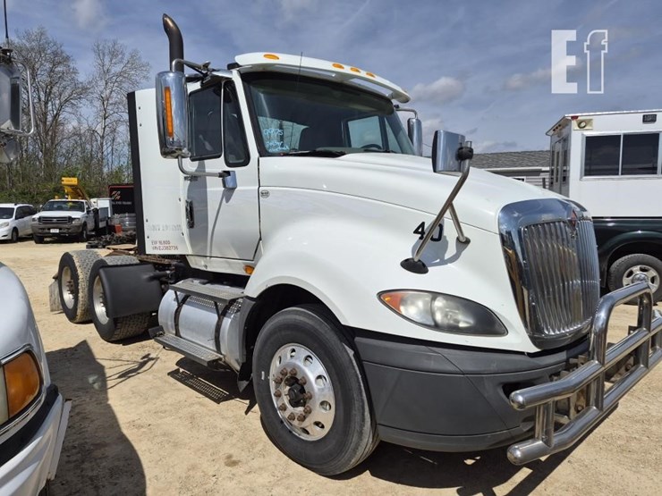 2014-international-prostar-image-4