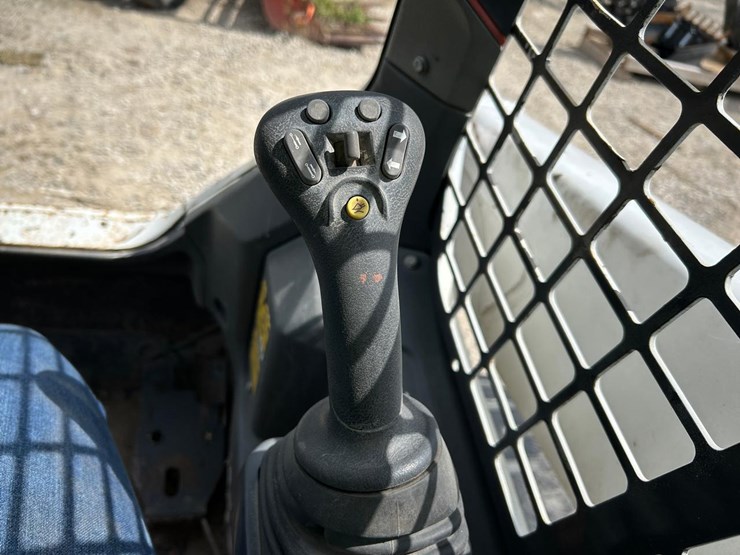 2021-bobcat-t66-image-20