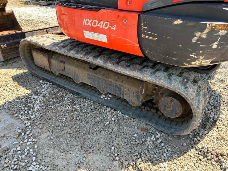 2022-kubota-kx040-4-image-17